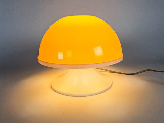 Image 1 of Luxus – Pilzlampe – Space Age – Kunststoffdesign – Schweden – 1960er Jahre
