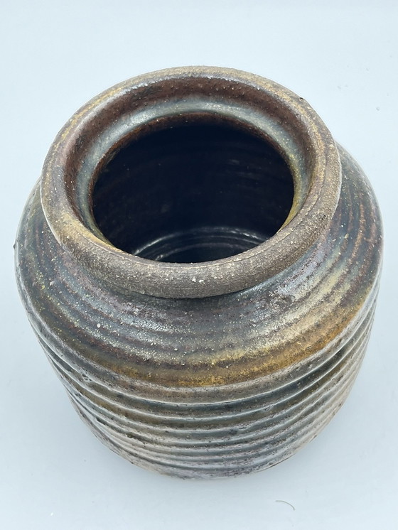 Image 1 of Vase aus Sandstein