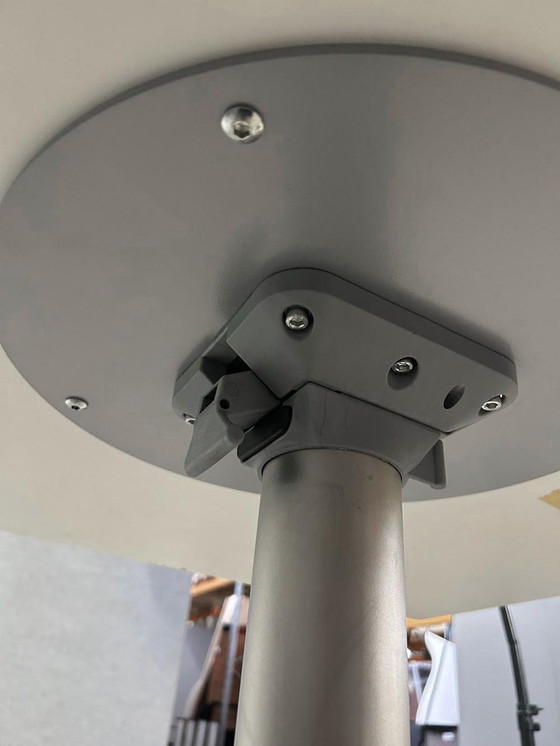 Image 1 of Lapalma Seltz Klapptisch