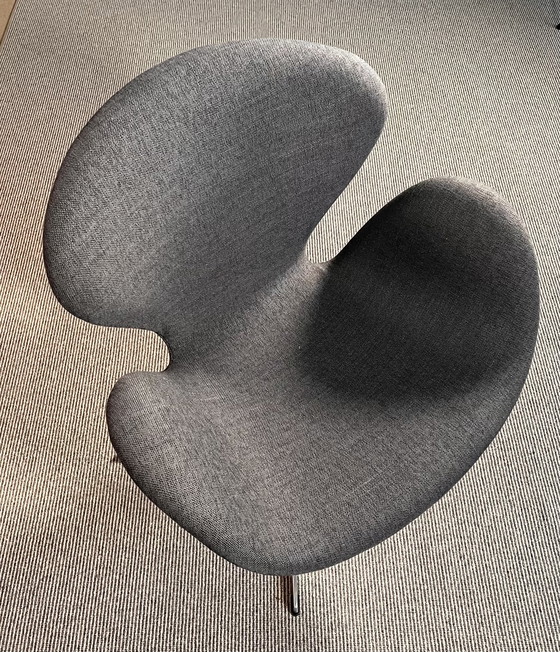 Image 1 of Fritz Hansen Arne Jacobsen Schwan Stuhl