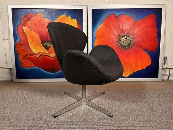 Image 1 of Fritz Hansen Arne Jacobsen Schwan Stuhl