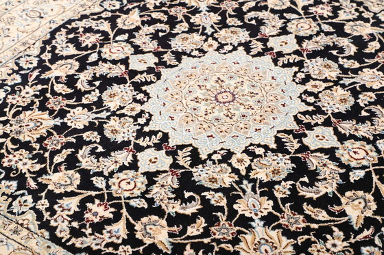 Image 1 of Elegante Perserteppich Handgeknüpft Nain 9 Lah- Size. 150 X 150 Cm –No.466246-01 