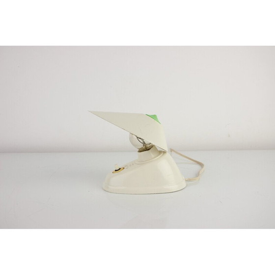 Image 1 of Weiße Bakelit-Tischlampe aus der Mitte des Jahrhunderts, Tschechoslowakei 1960er Jahre