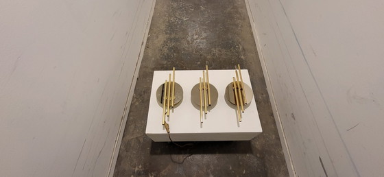 Image 1 of Midcentury Modernist Wandleuchten aus Spiegelglas und Gold von Massive