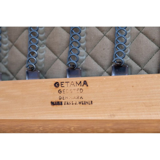 Image 1 of Vintage-Sessel aus roter Wolle und Eiche von Hans J. Wegner bei Getama 1960