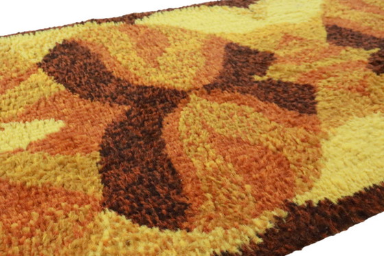 Image 1 of Space Age XL Teppich / Läufer | 338cm