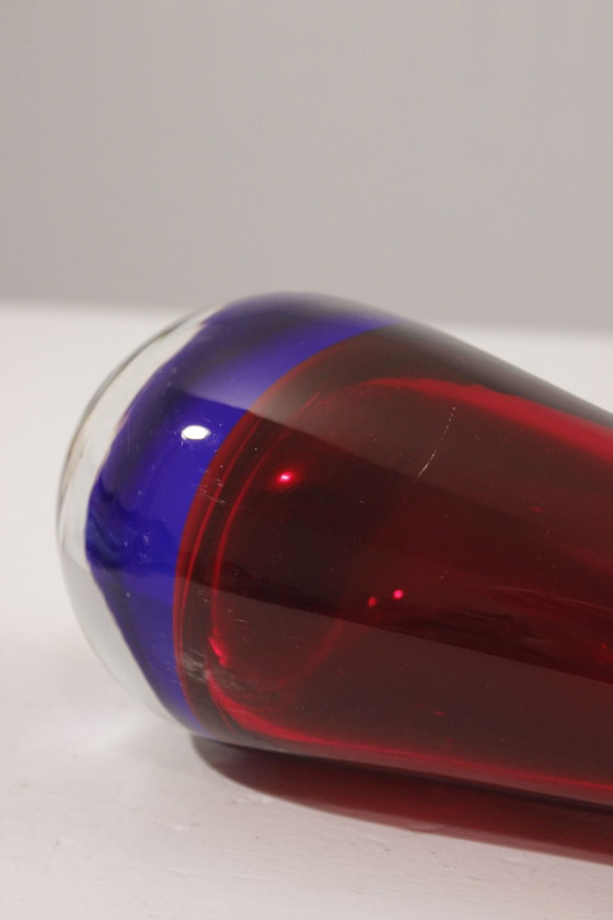 Image 1 of Vase Sommerso Murano Rot & Blau Hals Gezogen Italien 1960S Stil Poli Seguso