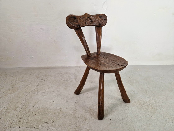 Image 1 of Rustikaler französischer Eichenstuhl im Alexander-Noll-Stil, 1950er Jahre