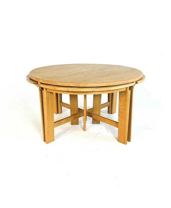 Image 1 of Couchtisch aus Eiche mit Hockern