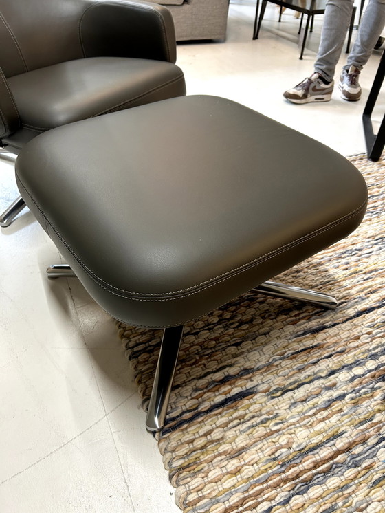 Image 1 of Vitra Repos und Hocker Füße Leder Premium