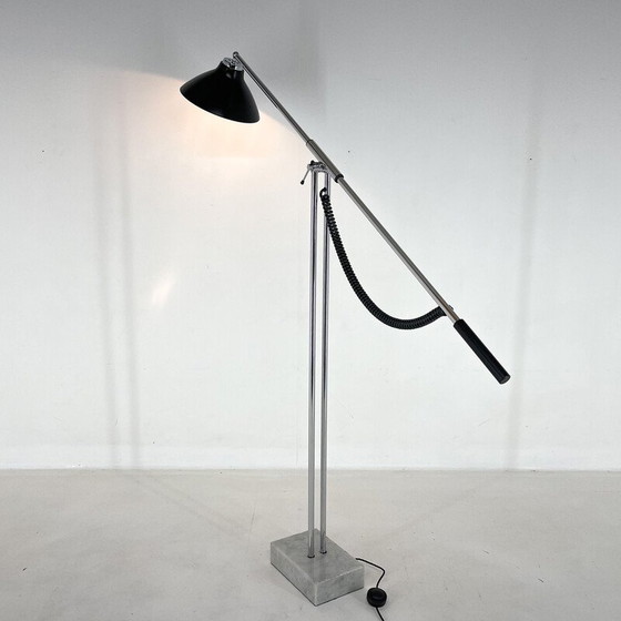 Image 1 of Verstellbare italienische Stehlampe aus Chrom und Marmor, 1960er Jahre
