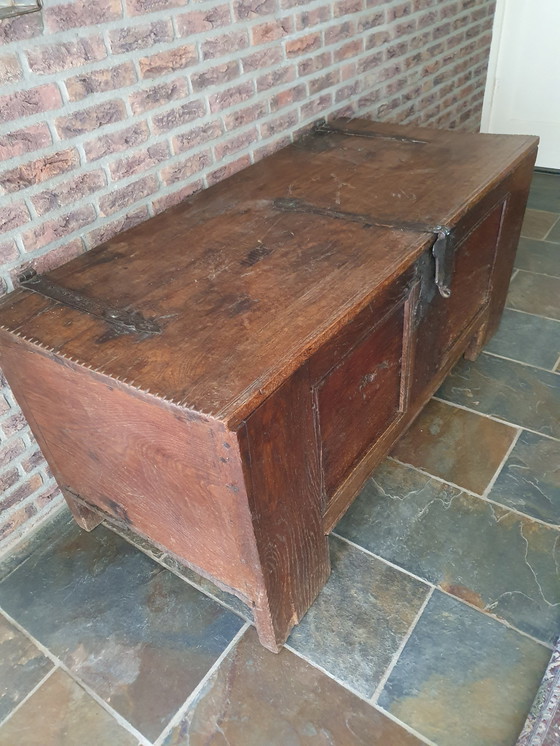 Image 1 of Deckentruhe Antiquitäten