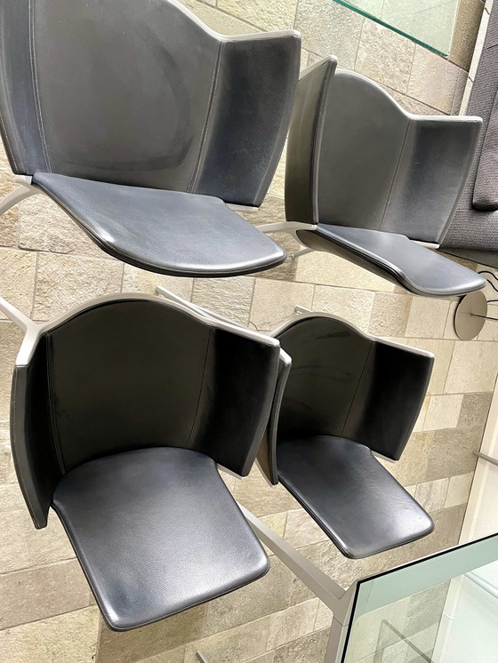 Image 1 of Cassina Djuna Esstischstühle von Jorge Pensi