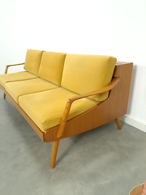 Image 1 of Sofa und Schlafsofa mit Holzrahmen