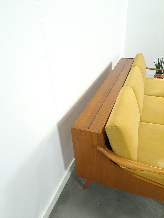 Image 1 of Sofa und Schlafsofa mit Holzrahmen