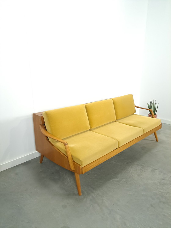 Image 1 of Sofa und Schlafsofa mit Holzrahmen