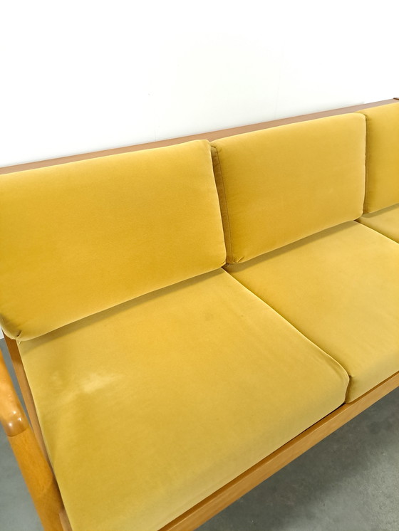 Image 1 of Sofa und Schlafsofa mit Holzrahmen