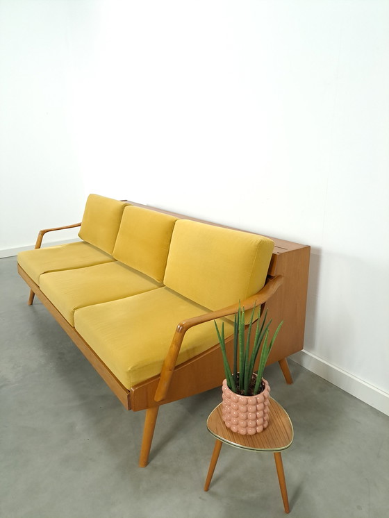 Image 1 of Sofa und Schlafsofa mit Holzrahmen