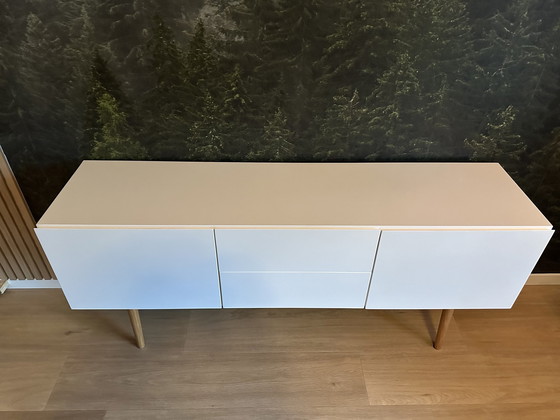 Image 1 of Zuiver Hoch auf Holz Dressoir