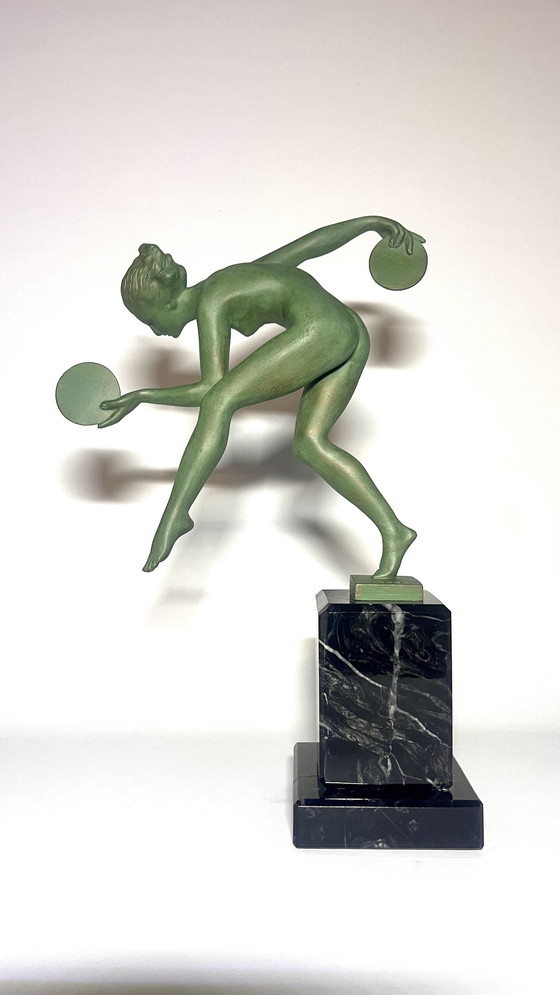 Image 1 of Schöne Art Deco Statue , Signiert (Derrene) , Max Le Verrier