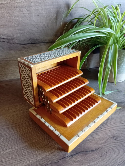 Musikbox mit Zigarette, Holz Einlegearbeiten Perlmutt, Vintage Orientalisches Kunsthandwerk