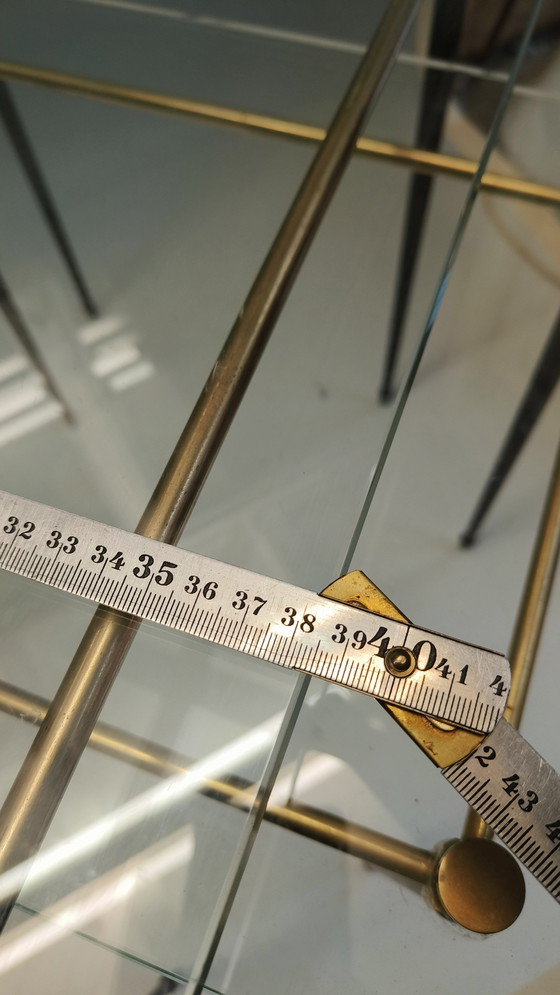 Image 1 of 2 Maison Jansen Hollywood Regency Stil Elegante Französische Beistelltische