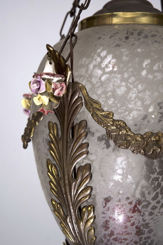 Image 1 of Italienisches Messing, geätztes Glas und Capodimonte Blumen Laterne von 50S