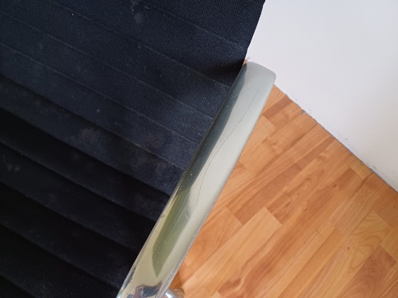 Image 1 of Aluminium Lounge Chair Herman Miller, Schwarzer Stoff