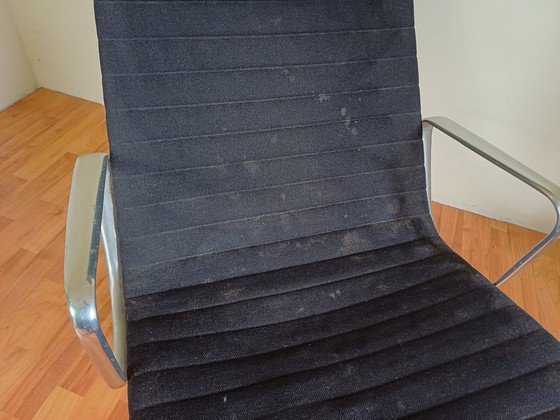 Image 1 of Aluminium Lounge Chair Herman Miller, Schwarzer Stoff