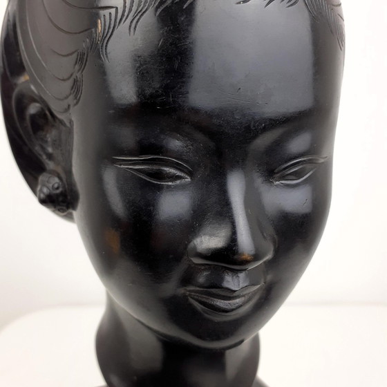 Image 1 of Bronzebüste für Nguyen Thanh Le