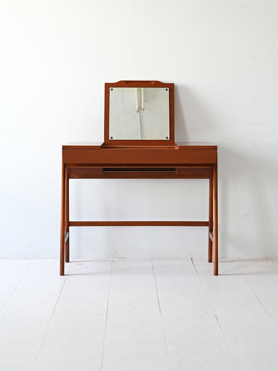 Image 1 of Skandinavischer Waschtisch mit Klappe