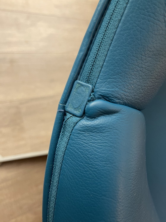 Image 1 of Poltrona Frau Regina Drehstuhl blau grün