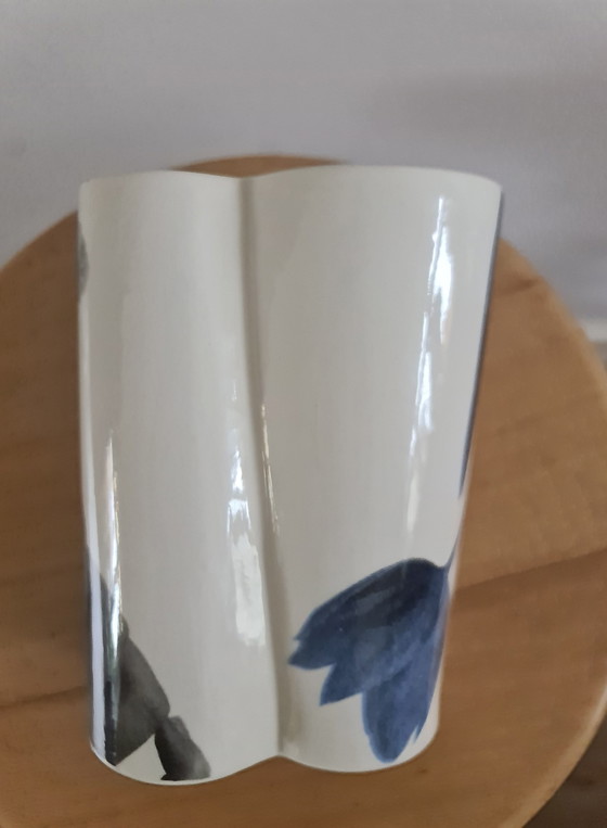 Image 1 of Manita Kieft Designvase