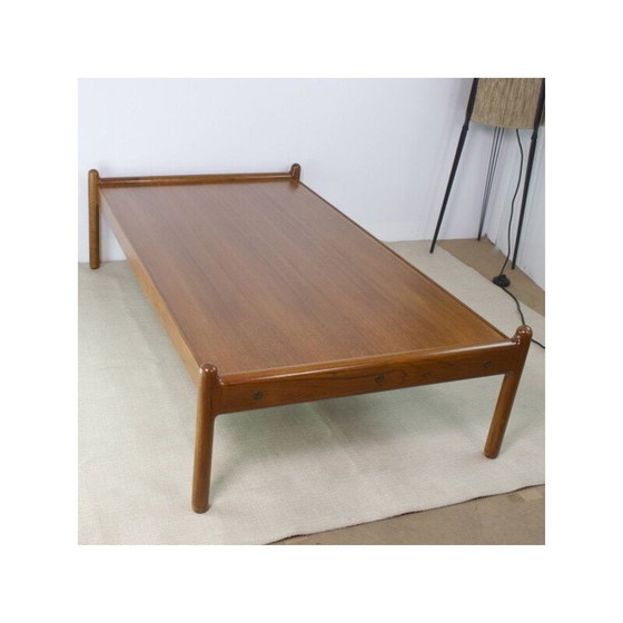 Image 1 of Skandinavischer Vintage Couchtisch aus Teakholz, 1960