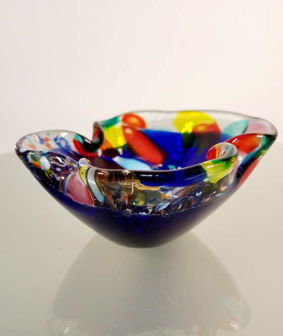 Image 1 of Mehrfarbige Murano-Schale, mundgeblasenes organisches Muster mit silbernen Blättern, Italien