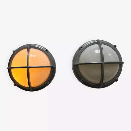 2X Von Vintage-Applikationen