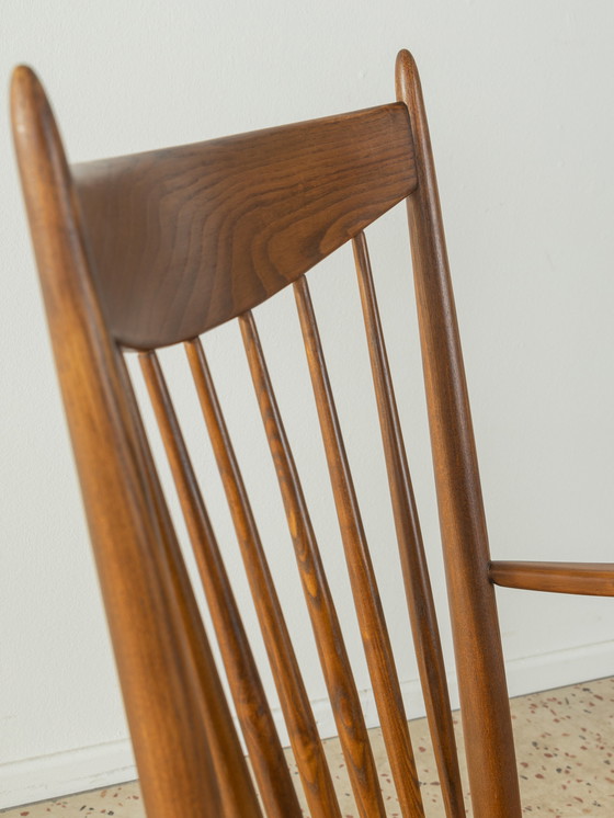 Image 1 of alter Schaukelstuhl