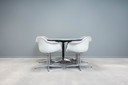 Eames runder segmentierter Tisch