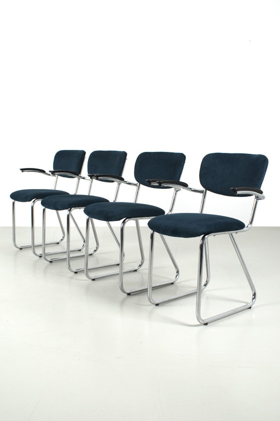 Image 1 of 4x Ahrend de Cirkel stoelen