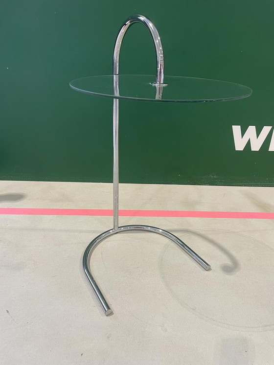 Image 1 of Design-Beistelltisch rund