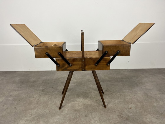 Image 1 of Arbeiterinnen-Kompass Holz 60er Jahre, Möbel von Näherin