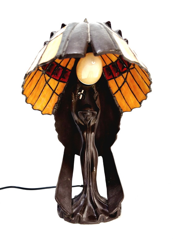 Image 1 of Tiffany-Lampe: Fliegende Dame