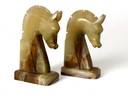 2x Marmor Buchstütze Pferdekopf