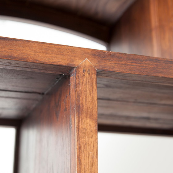 Image 1 of Moderne runde Vitrine