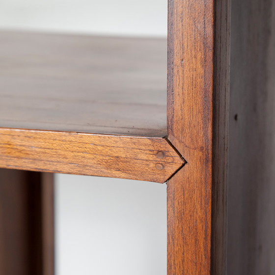 Image 1 of Moderne runde Vitrine