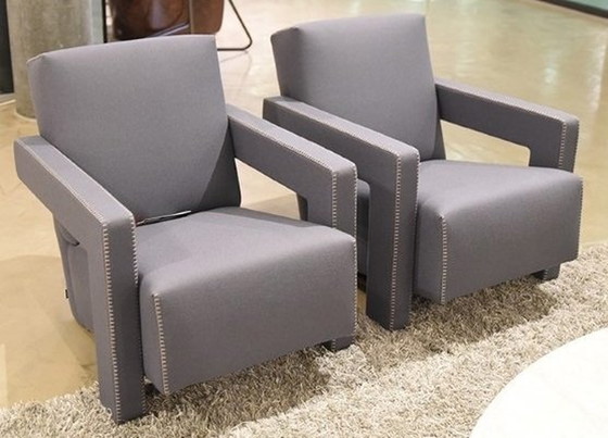 Image 1 of Cassina Sessel 637 Utrecht (New-Never Used) In weichen und flauschigen Wolle In Grau Taupe Farbe