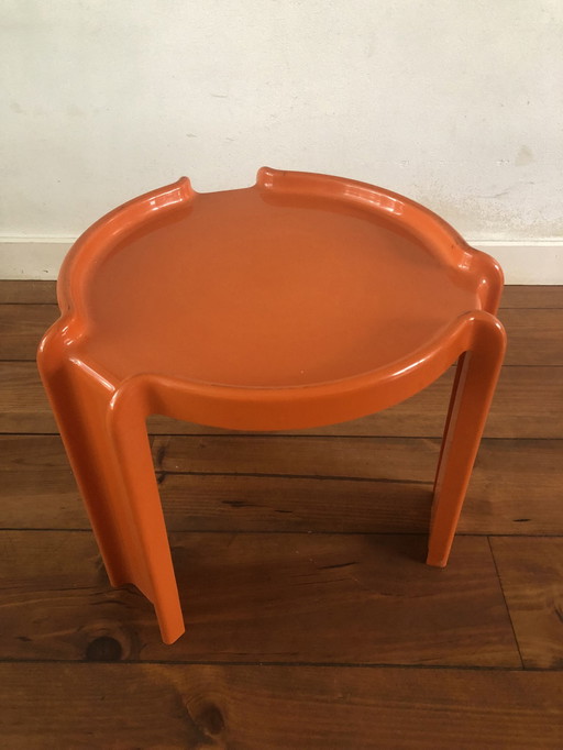 Kartell Beistelltisch von Giotto Stoppino