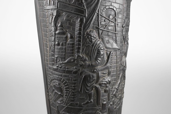 Image 1 of Ein antiker rustikaler verzierter Schirmständer aus Kupfer, Frankreich 1900