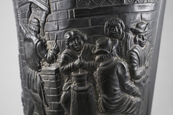 Image 1 of Ein antiker rustikaler verzierter Schirmständer aus Kupfer, Frankreich 1900