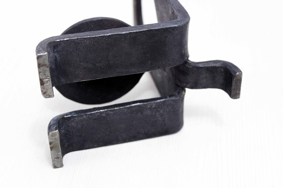 Image 1 of Brutalistischer Kerzenhalter Aus Gusseisen